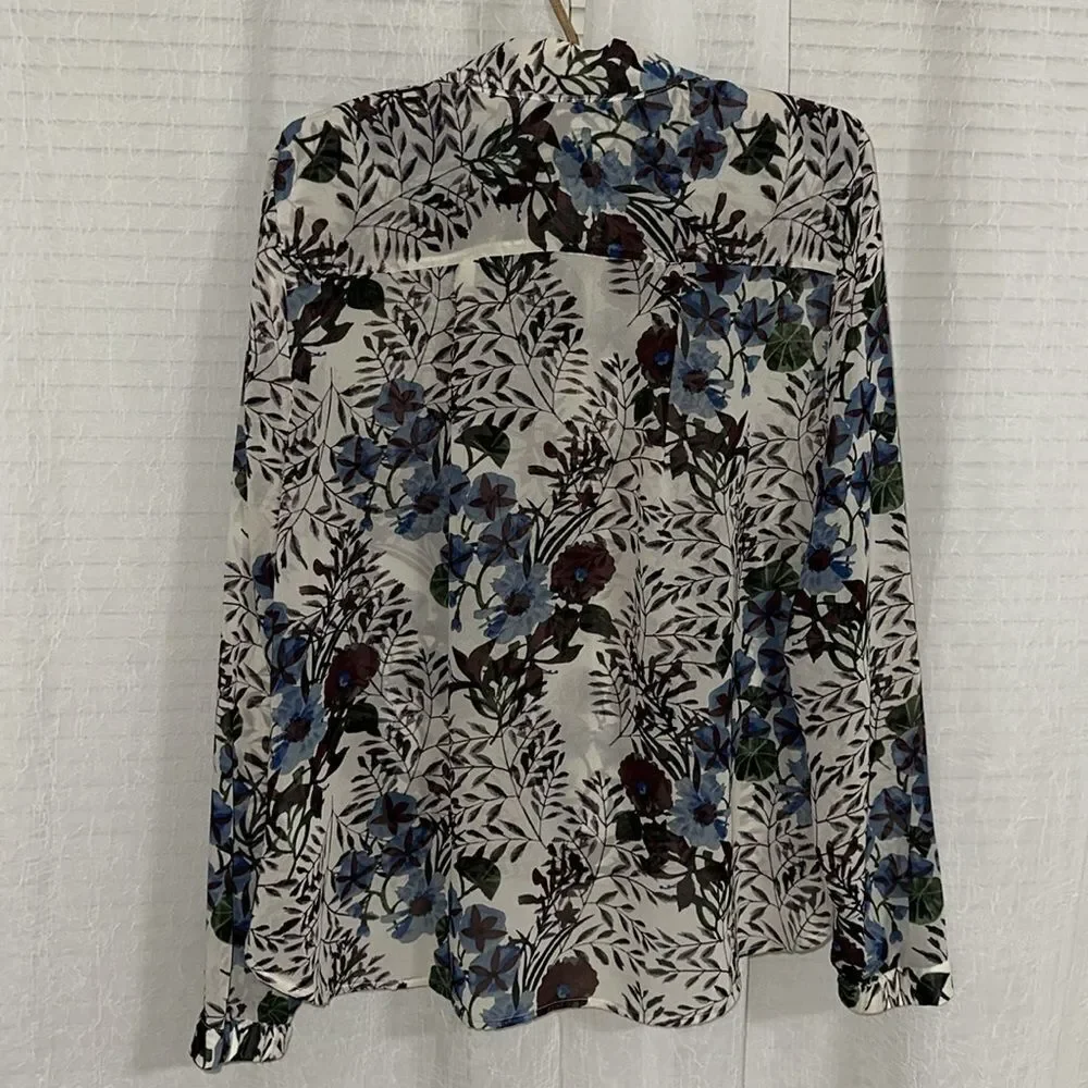 CAbi L Victoria Winter Floral Long Sleeve Front Tuck High Low Long Sleeve Blouse - Picture 6 of 16